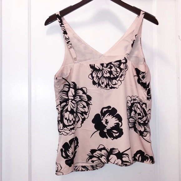 Banana Republic flower print top - Picture 2 of 4